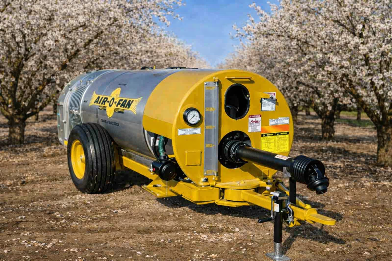 Air-O-Fan PTO-driven air-blast sprayer for orchards and vineyards